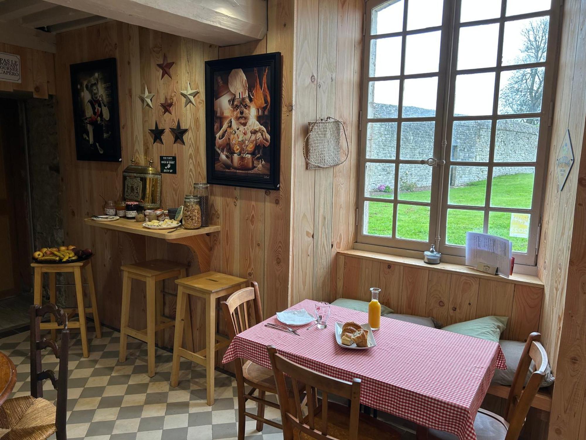 Chateau De Franquetot & D Day Collins Museum Sainte-Mere-Eglise Luaran gambar